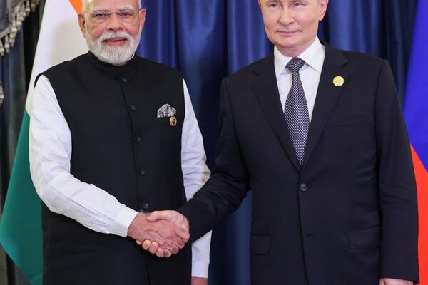 En un mensaje en ruso Modi califica de excelente el encuentro celebrado con Putin - Sputnik Mundo