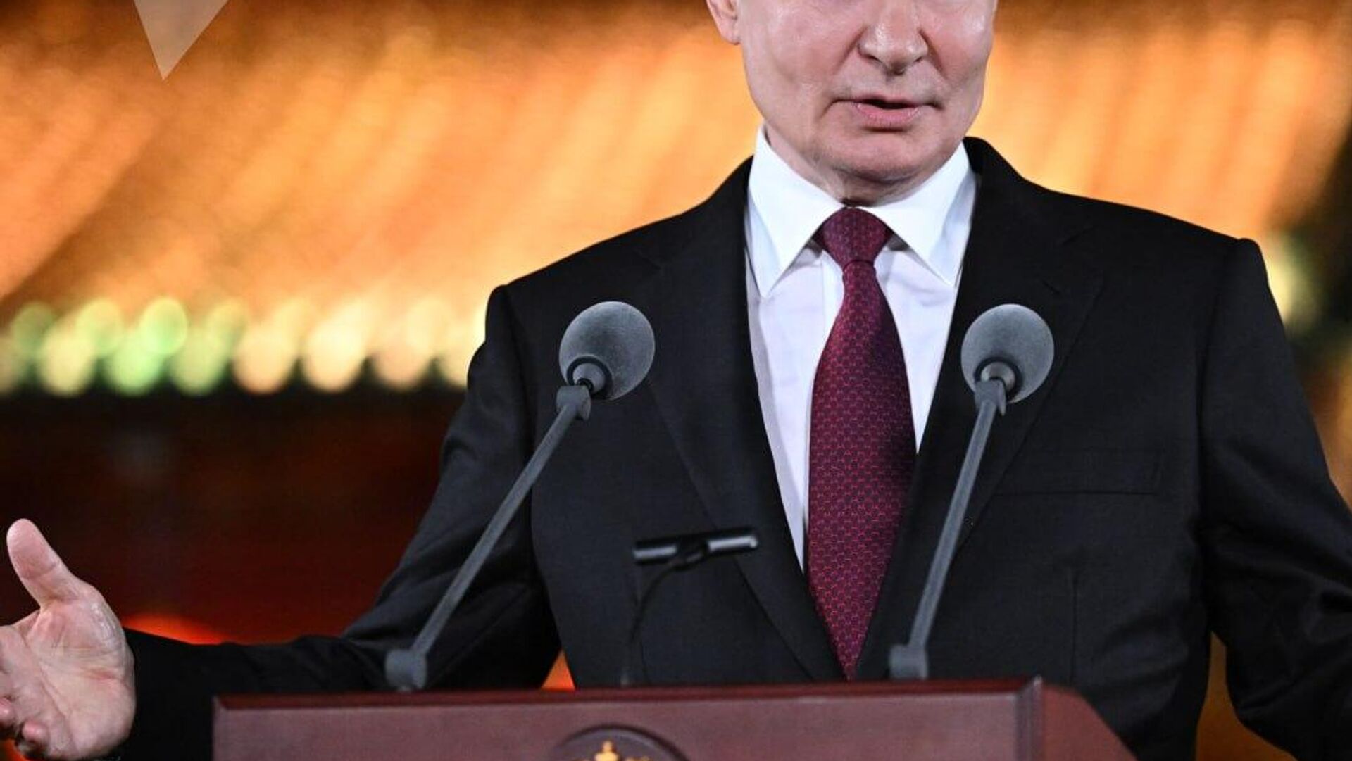 Putin califica de positivos los resultados de su visita a China Putin califica de positivos los resultados de su visita a China - Sputnik Mundo, 1920, 03.09.2025