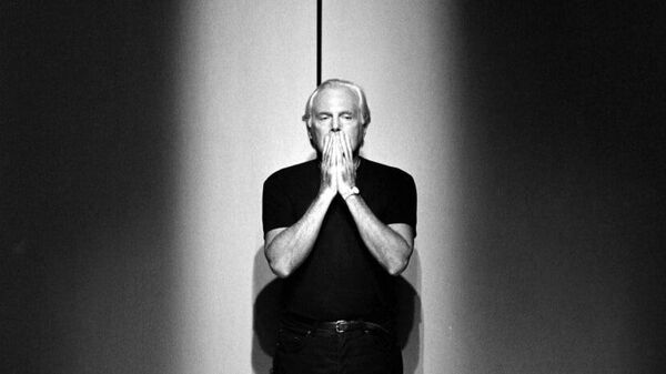 Muere el diseñador italiano Giorgio Armani, leyenda de la moda - Sputnik Mundo