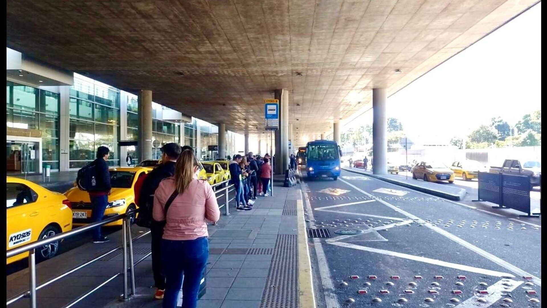 Petro acusa que el narco usa el aeropuerto de Bogotá para exportar droga Petro acusa que el narco usa el aeropuerto de Bogotá para exportar droga - Sputnik Mundo, 1920, 06.09.2025