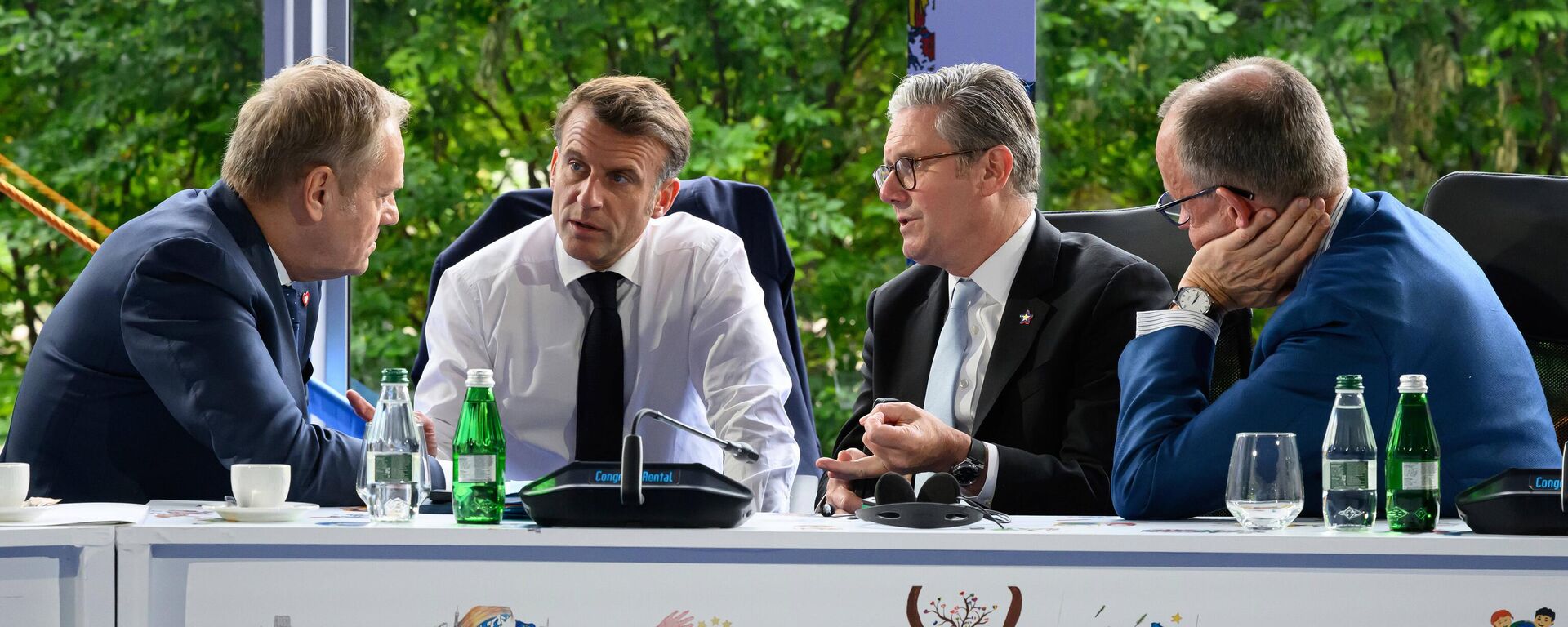 El primer ministro de Polonia, Donald Tusk (izquierda); el presidente de Francia, Emmanuel Macron; el primer ministro del Reino Unido, Keir Starmer, y el canciller alemán, Friedrich Merz  - Sputnik Mundo, 1920, 06.09.2025