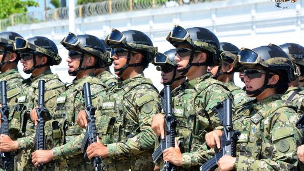 Arrestan a funcionarios y empresarios por robo de combustible en noreste de México - Sputnik Mundo