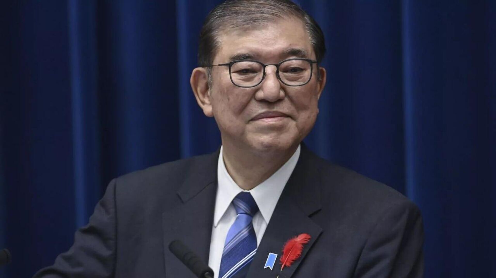 El primer ministro japonés dimitirá para evitar una división en el partido gobernante El primer ministro japonés dimitirá para evitar una división en el partido gobernante - Sputnik Mundo, 1920, 07.09.2025