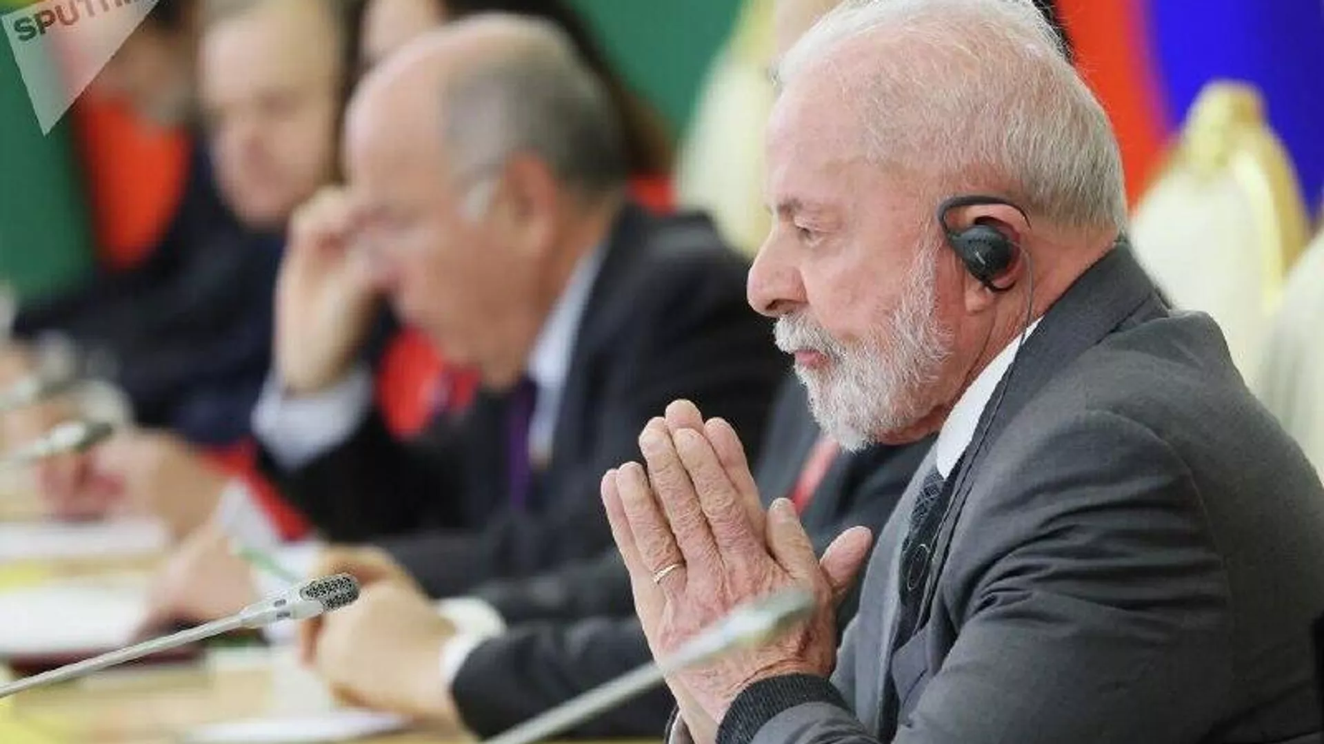 Revelan los detalles de la cumbre virtual extraordinaria de los BRICS, convocada por iniciativa de Brasil Revelan los detalles de la cumbre virtual extraordinaria de los BRICS, convocada por iniciativa de Brasil - Sputnik Mundo, 1920, 08.09.2025