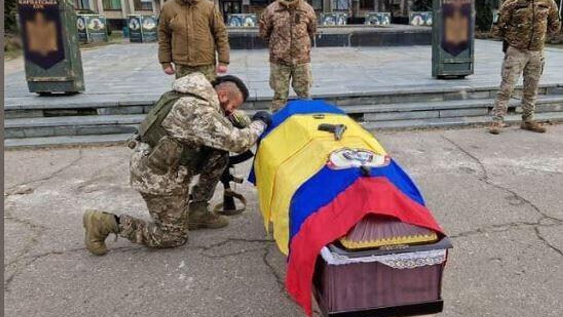 🪖 Uno de cada diez extranjeros en las FFAA de Ucrania es de origen americano, revela diplomático ruso 🪖 Uno de cada diez extranjeros en las FFAA de Ucrania es de origen americano, revela diplomático ruso - Sputnik Mundo, 1920, 08.09.2025