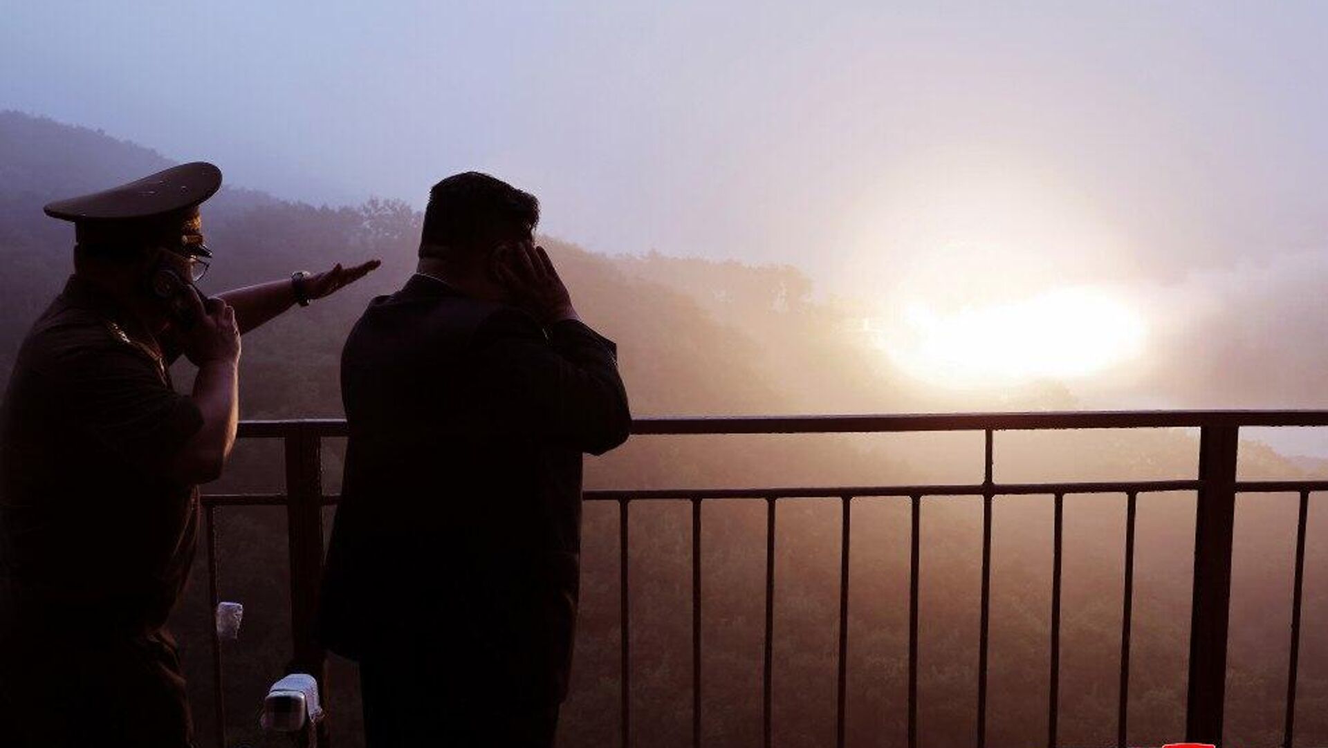 Corea del Norte realiza el ensayo de un propulsor para misiles balísticos intercontinentales Corea del Norte realiza el ensayo de un propulsor para misiles balísticos intercontinentales - Sputnik Mundo, 1920, 09.09.2025