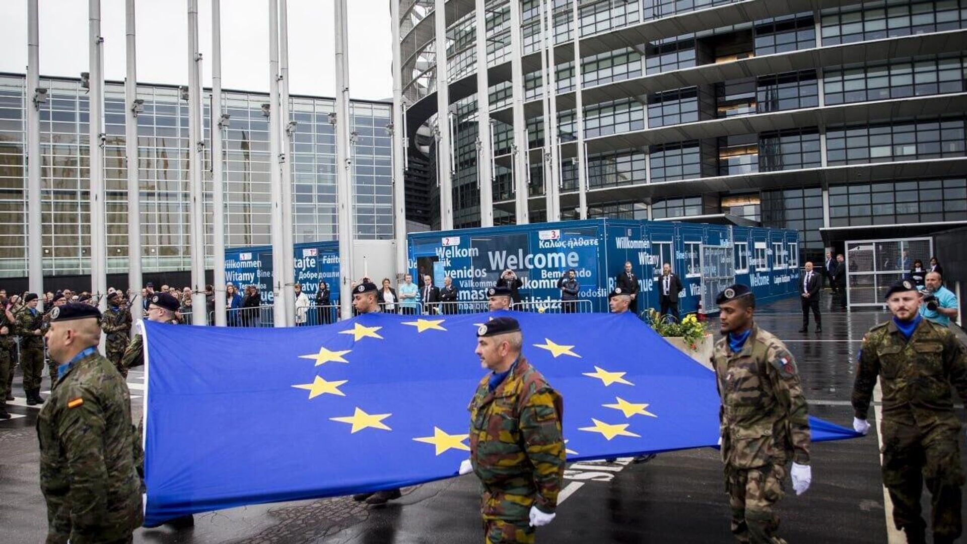 Dirigentes de la UE y la OTAN acusan a Rusia a diario y sin argumentos de presuntas provocaciones, subrayan desde el Kremlin Dirigentes de la UE y la OTAN acusan a Rusia a diario y sin argumentos de presuntas provocaciones, subrayan desde el Kremlin - Sputnik Mundo, 1920, 10.09.2025