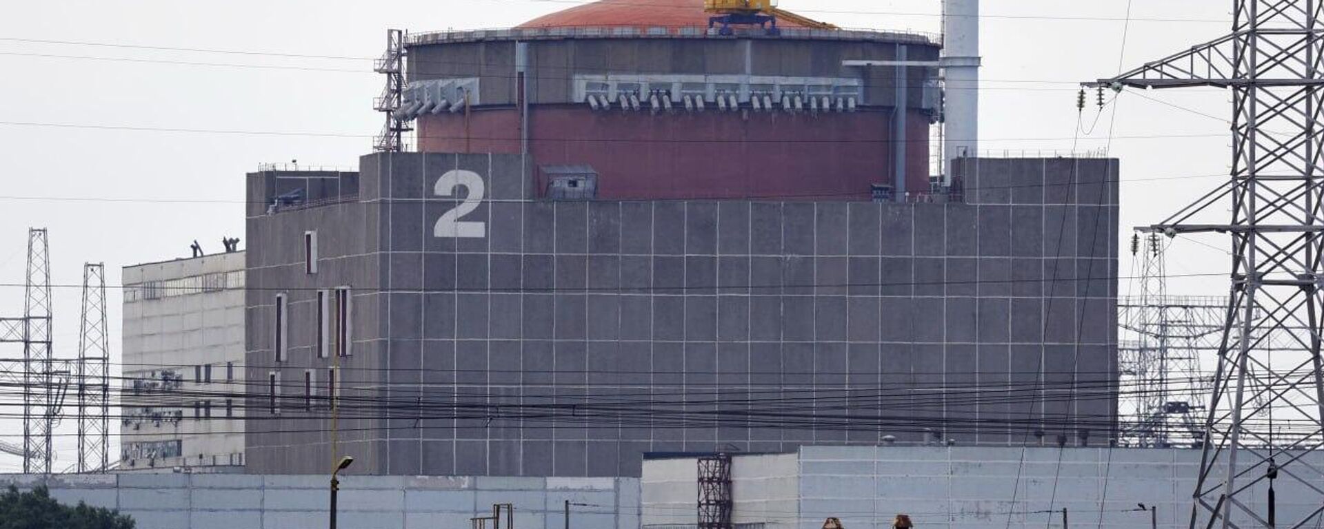 🪖 Ucrania ataca con aeronaves no tripuladas el centro de entrenamiento de la planta nuclear de Zaporozhie - Sputnik Mundo, 1920, 01.06.2026
