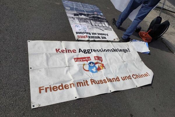 🪧 ¡Paz en lugar de carrera armamentista!: alemanes protestan contra la implicación del país en guerras - Sputnik Mundo