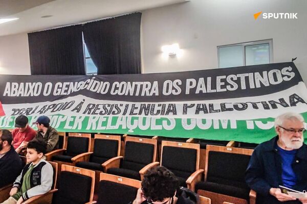 🪧 Brasileños se manifiestan en Sao Paulo contra las acciones de EEUU en Venezuela - Sputnik Mundo