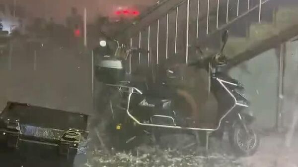 Una tormenta de granizo apocalíptica azota Pekín - Sputnik Mundo