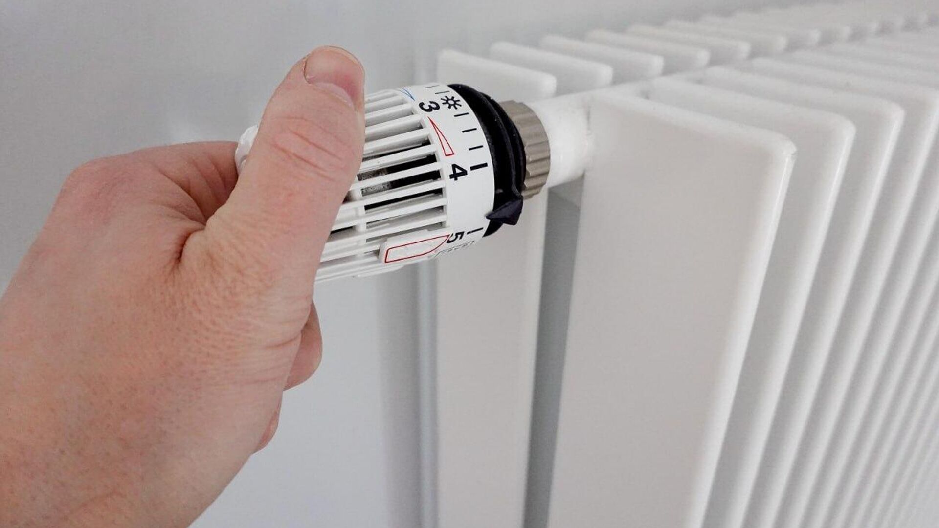 Polonia crearía vales para la calefacción ante el aumento de los precios Polonia crearía vales para la calefacción ante el aumento de los precios - Sputnik Mundo, 1920, 14.09.2025