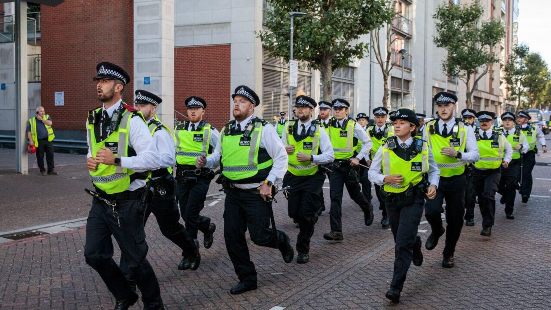 Londres se prepara para la llegada de Trump en medio de la crisis política Londres se prepara para la llegada de Trump en medio de la crisis política - Sputnik Mundo, 1920, 15.09.2025