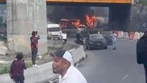 Sube la cifra de muertos por explosión de pipa de gas en Ciudad de México - Sputnik Mundo