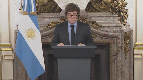 El presidente de Argentina, Javier Milei, en un mensaje en cadena nacional. - Sputnik Mundo