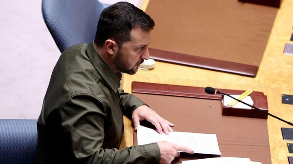 ¿Otro chantaje de Kiev? Zelenski desafía a Trump con nuevas demandas - Sputnik Mundo