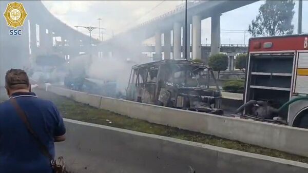 Ya son 17 personas muertas por explosión de pipa de gas en Ciudad de México - Sputnik Mundo