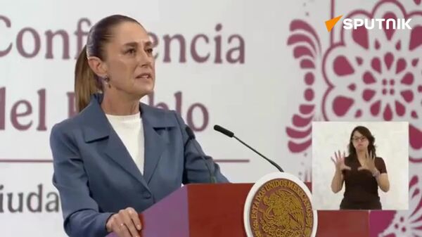 Sheinbaum defiende a AMLO en medio de escándalo por corrupción en la Marina - Sputnik Mundo