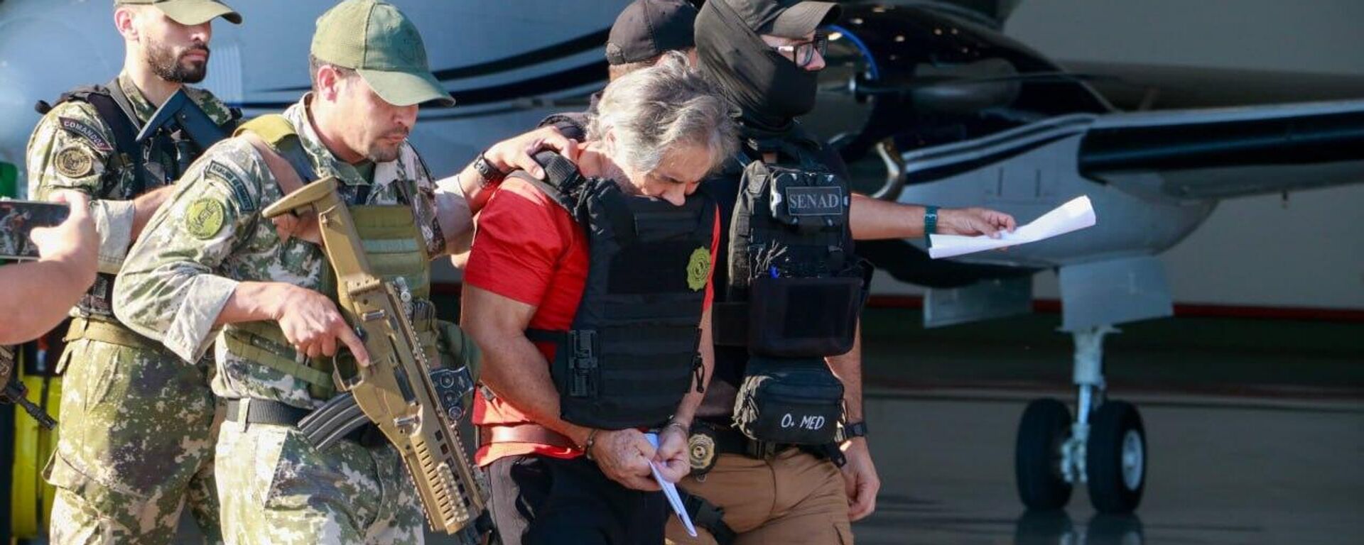 Paraguay entrega a México a exsecretario de Seguridad de Tabasco ligado al narco - Sputnik Mundo, 1920, 17.09.2025