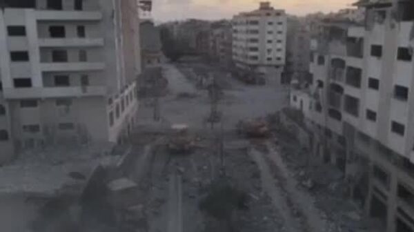 🪖 Tanques israelíes entraron al centro de Gaza, según muestran imágenes difundidas en redes sociales - Sputnik Mundo