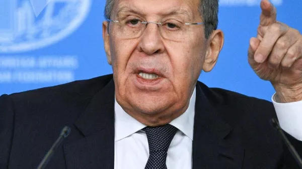 Lavrov expone la verdadera cara de la política del Banco Mundial hacia Ucrania y resto del mundo - Sputnik Mundo