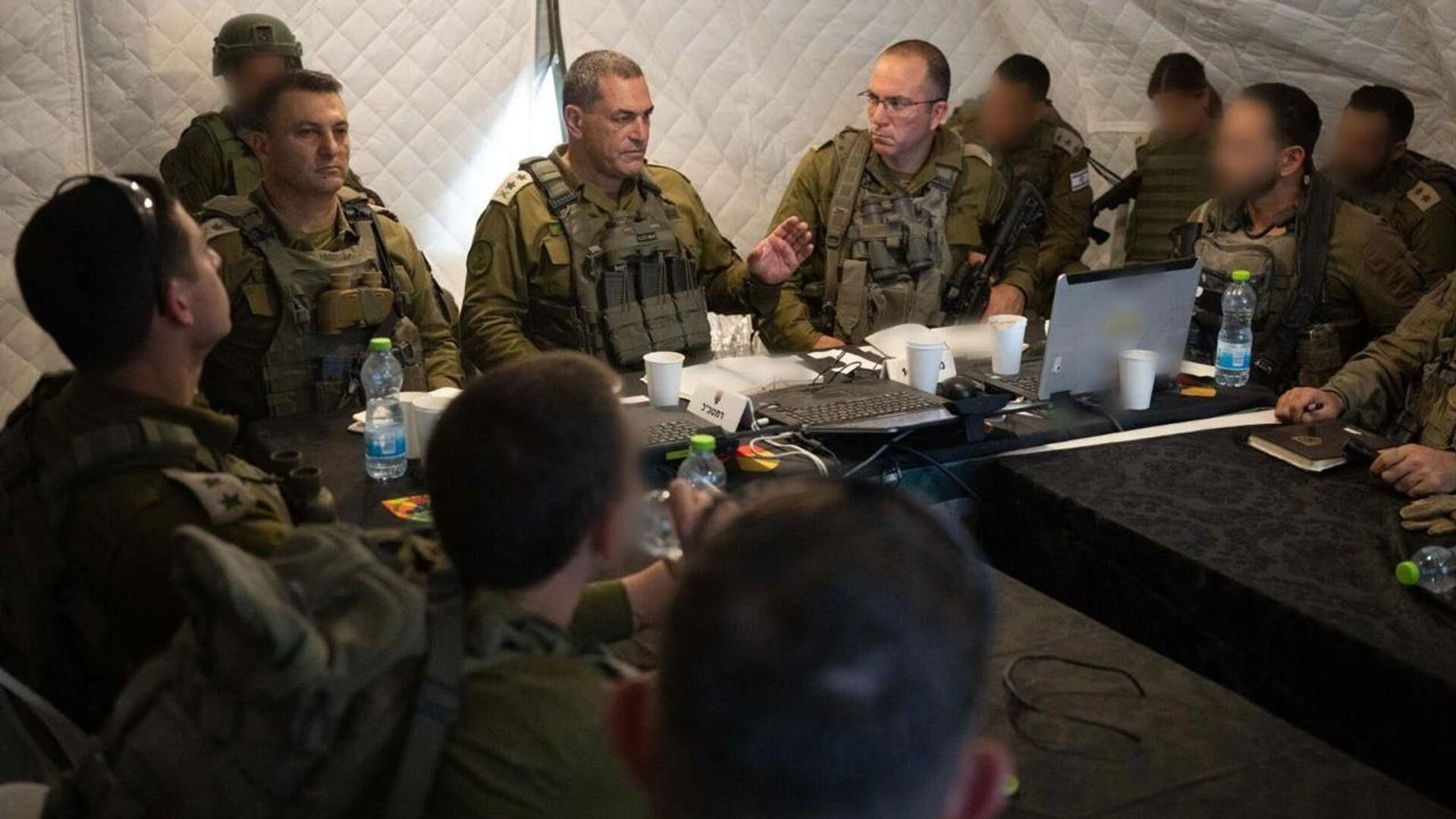 🪖 El Ejército de Israel promete actuar con fuerza sin precedentes en la Ciudad de Gaza 🪖 El Ejército de Israel promete actuar con fuerza sin precedentes en la Ciudad de Gaza - Sputnik Mundo, 1920, 20.09.2025