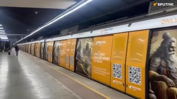 Sputnik bajó al metro: el medio lanza su tren de marca en la India - Sputnik Mundo