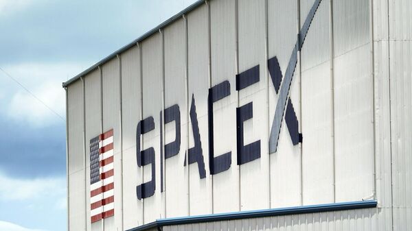 Logotipo de SpaceX - Sputnik Mundo