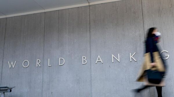 El sesgo del Banco Mundial refleja el predominio de un sistema unipolar y estrictamente capitalista - Sputnik Mundo