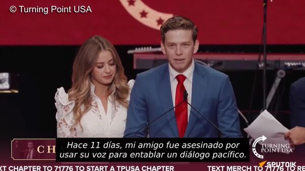 Charlie no fue silenciado, afirma exjefe del equipo de Kirk - Sputnik Mundo