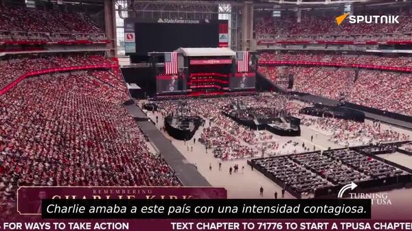 Encontramos a un gran líder estadounidense en Charlie Kirk, destaca JD Vance - Sputnik Mundo