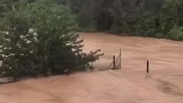 El norte de Italia se inunda por el desbordamiento de un río - Sputnik Mundo