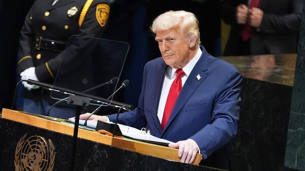 Donald Trump, presidente de EEUU, habla ante la Asamblea General de las Naciones Unidas, el martes 23 de septiembre de 2025, en Nueva York - Sputnik Mundo