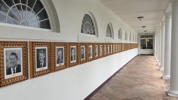 La Casa Blanca mostró el nuevo retrato de Joe Biden en la inauguración de su Paseo Presidencial de la Fama - Sputnik Mundo