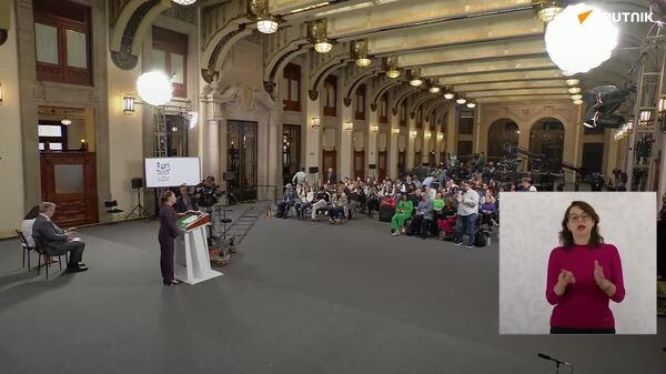 Sheinbaum responde a las amenazas de demanda de Salinas Pliego - Sputnik Mundo