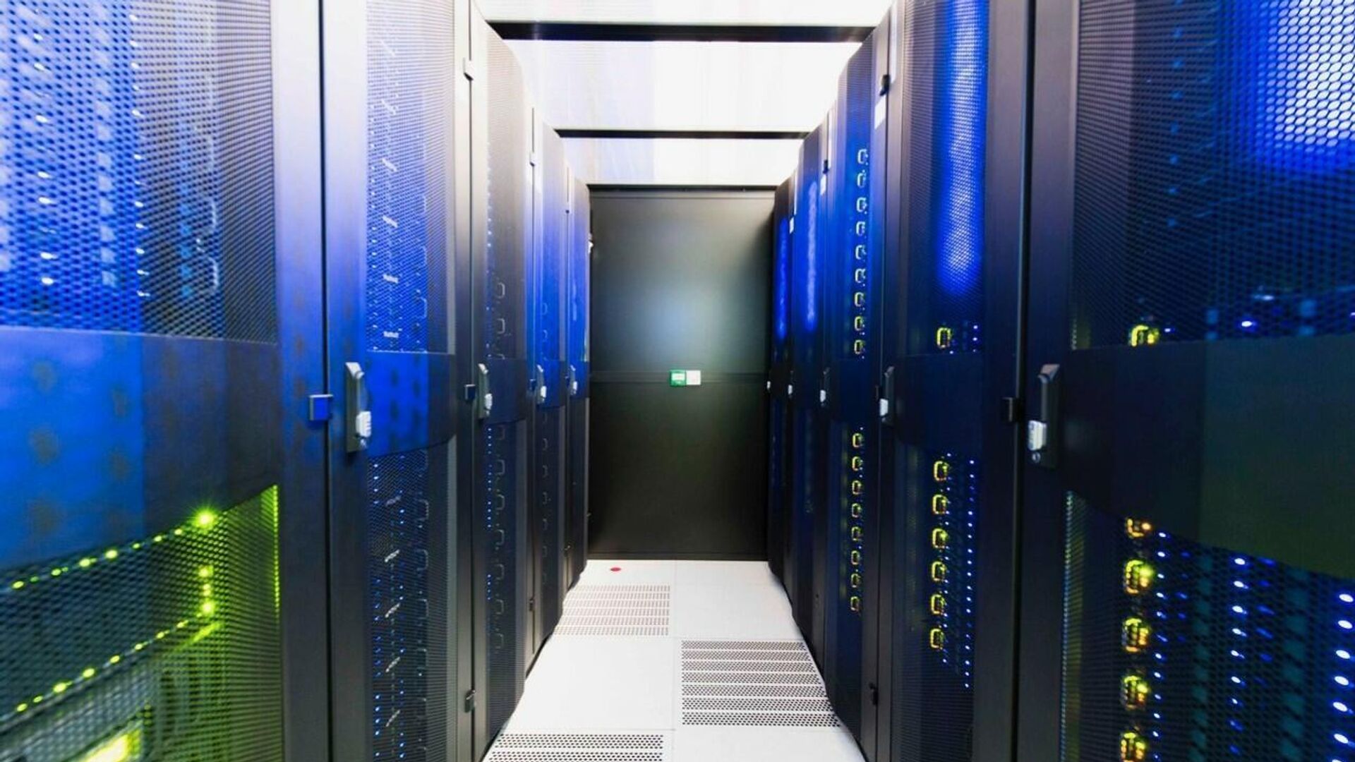 México anuncia la inversión millonaria de una tecnológica de EEUU para centros de datos México anuncia la inversión millonaria de una tecnológica de EEUU para centros de datos - Sputnik Mundo, 1920, 26.09.2025