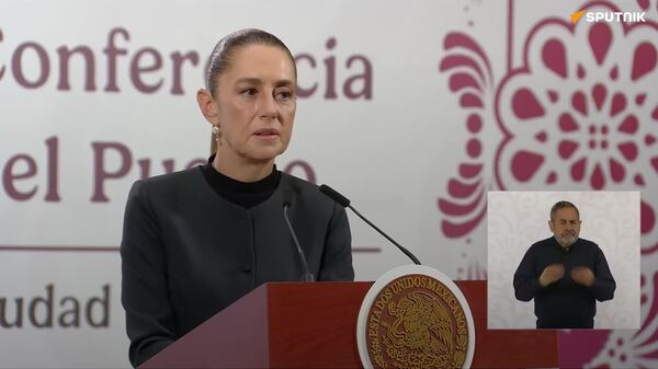 Sheinbaum reafirma el compromiso de su Gobierno para esclarecer el caso Ayotzinapa - Sputnik Mundo