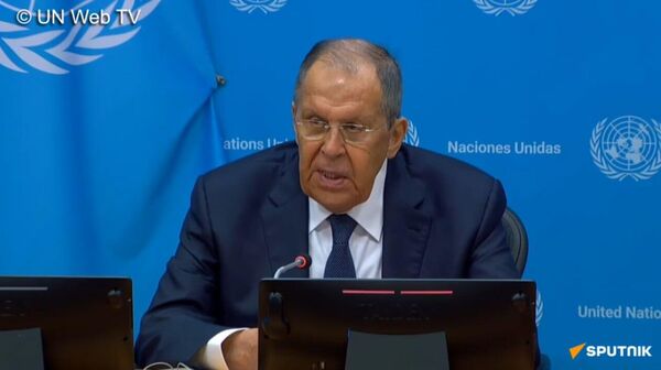 Rusia nunca ataca infraestructura civil, incluso en Europa, precisó Lavrov - Sputnik Mundo