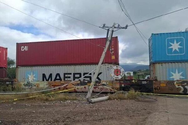 Choque de tren deja al menos cinco muertos y varios heridos al centro de México Choque de tren deja al menos cinco muertos y varios heridos al centro de México - Sputnik Mundo