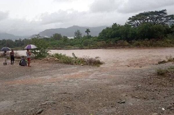 La tormenta tropical Imelda causa estragos en Cuba La tormenta tropical Imelda causa estragos en Cuba - Sputnik Mundo