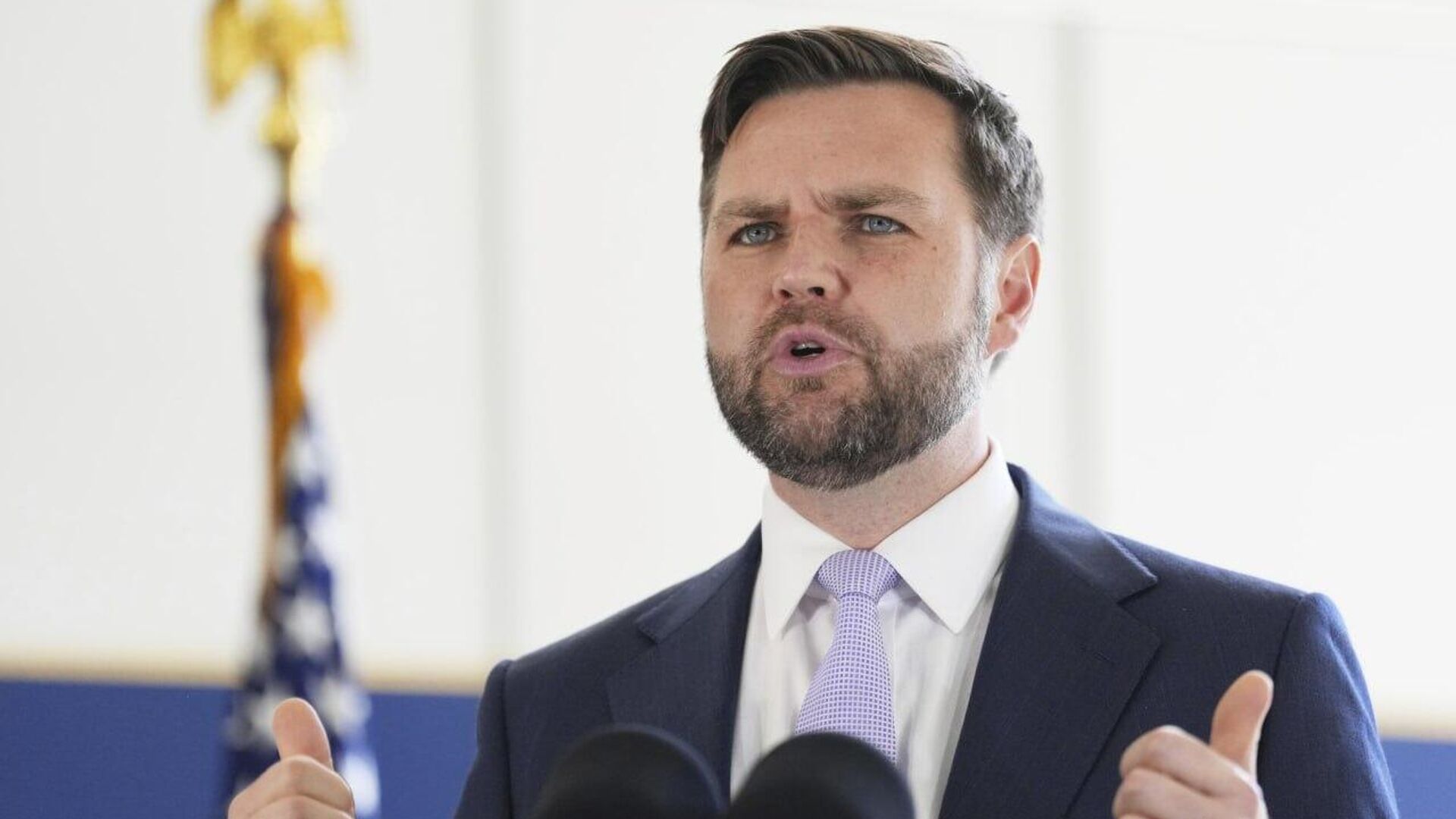 Pedimos a los europeos que compren esas armas: Vance comenta el posible envío de Tomahawk a Ucrania Pedimos a los europeos que compren esas armas: Vance comenta el posible envío de Tomahawk a Ucrania - Sputnik Mundo, 1920, 29.09.2025