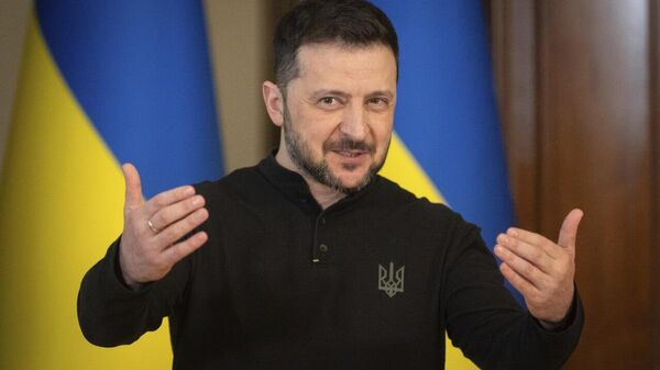 ¡Qué locura!: político francés critica a Zelenski por esperar miles de millones de Occidente - Sputnik Mundo