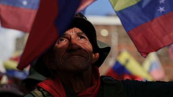 La población venezolana se ha movilizado en apoyo al presidente Nicolás Maduro y la defensa de su nación. - Sputnik Mundo