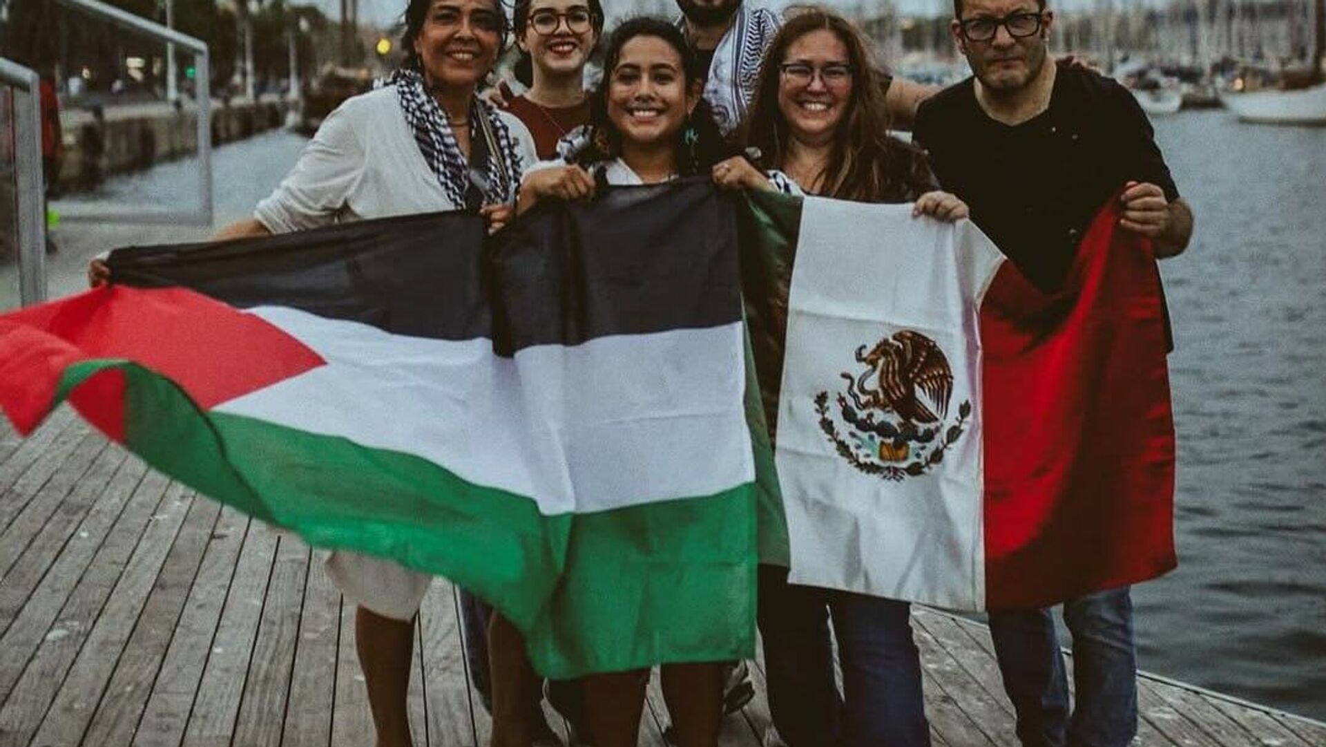 Los mexicanos a bordo de la Flotilla Global Sumud serán repatriados, informa la Cancillería Los mexicanos a bordo de la Flotilla Global Sumud serán repatriados, informa la Cancillería - Sputnik Mundo, 1920, 03.10.2025