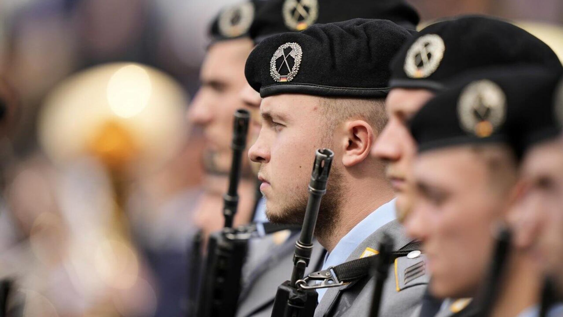 🪖 Alemania discutirá la próxima semana el proyecto del servicio militar voluntario 🪖 Alemania discutirá la próxima semana el proyecto del servicio militar voluntario - Sputnik Mundo, 1920, 05.10.2025