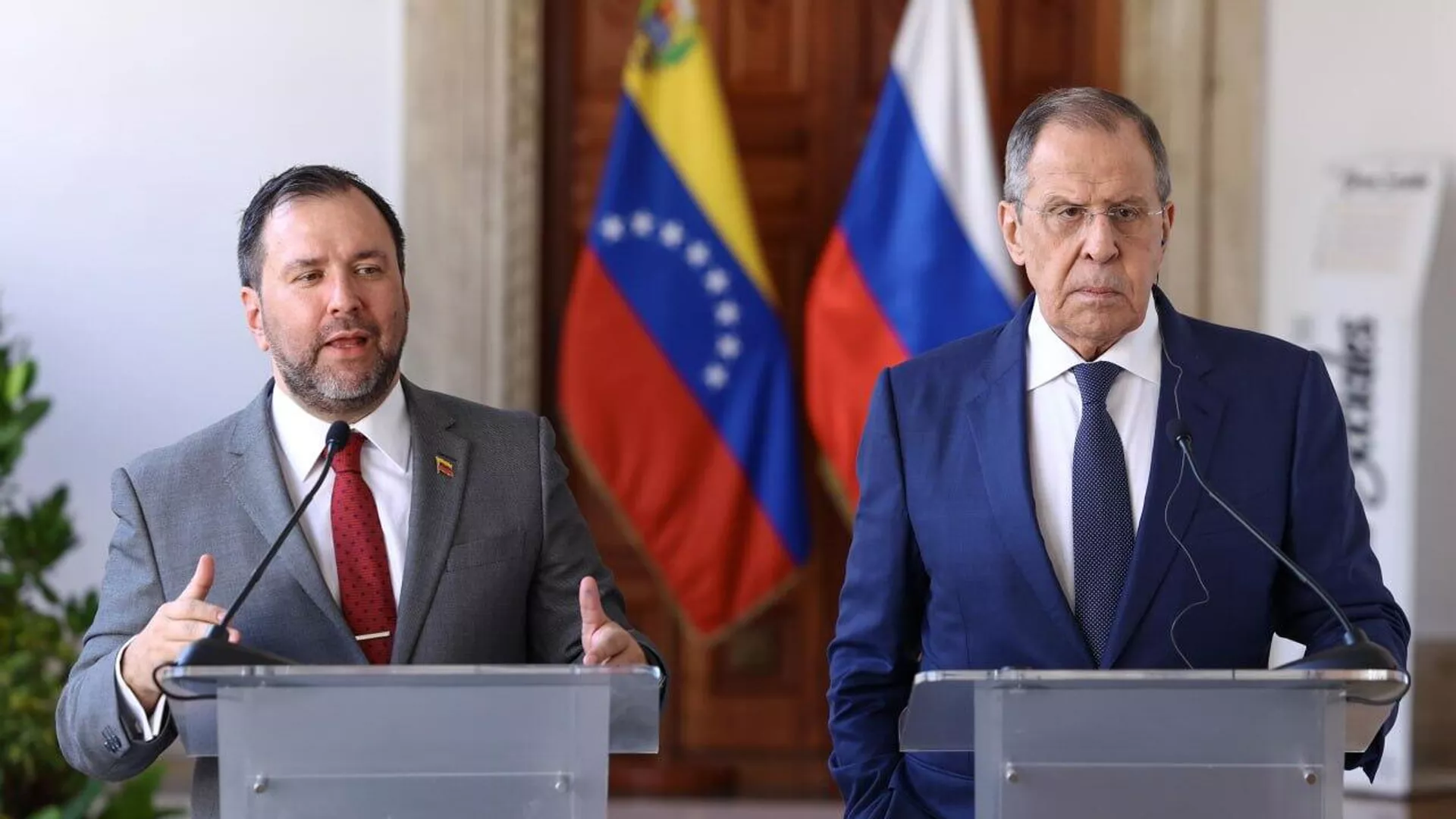 La tensión en el Caribe centra la conversación telefónica entre los jefes de la diplomacia de Rusia y Venezuela La tensión en el Caribe centra la conversación telefónica entre los jefes de la diplomacia de Rusia y Venezuela - Sputnik Mundo, 1920, 05.10.2025