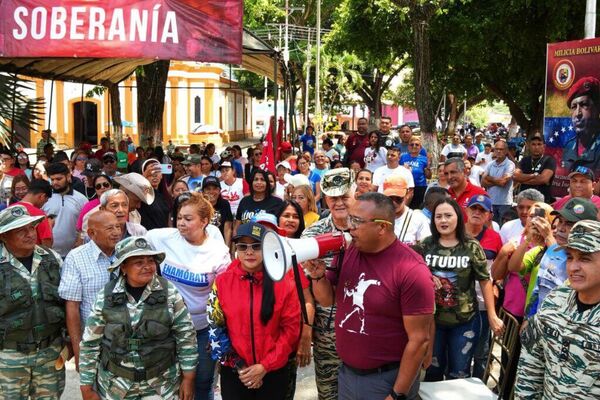 🪖 Maduro da un balance de los ejercicios militares del país: Demostramos la voluntad de defender a la nación 🪖 Maduro da un balance de los ejercicios militares del país: Demostramos la voluntad de defender a la nación - Sputnik Mundo