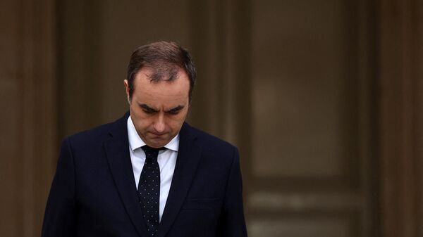 Sébastien Lecornu, el ex primer ministro francés - Sputnik Mundo