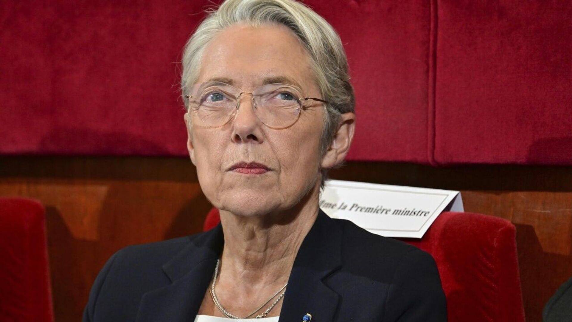 Carrusel político en Francia: cinco primeros ministros fracasan bajo el segundo mandato de Macron Carrusel político en Francia: cinco primeros ministros fracasan bajo el segundo mandato de Macron - Sputnik Mundo, 1920, 06.10.2025