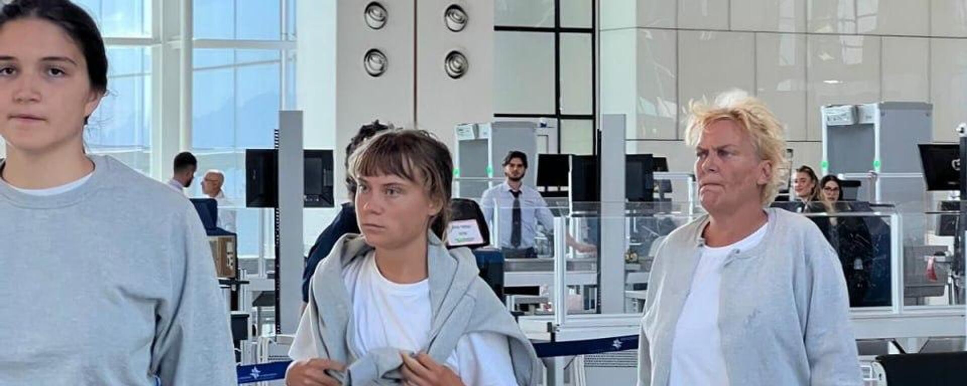 Israel deporta a Greta Thunberg junto con otros 171 activistas de la Flotilla Global Sumud - Sputnik Mundo, 1920, 06.10.2025